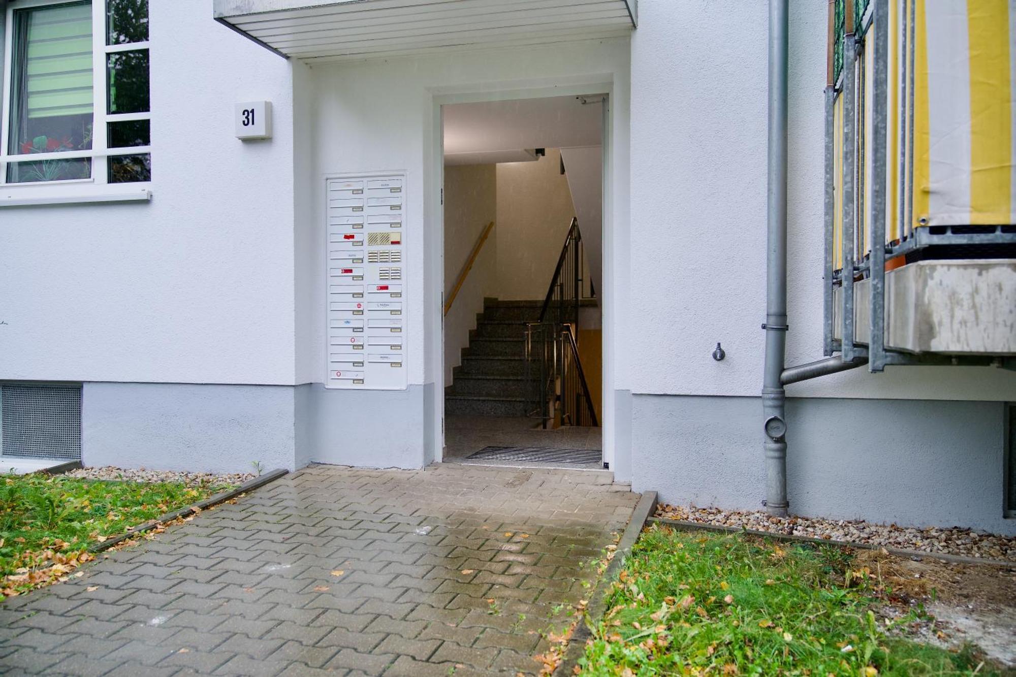 Edler Wohnraum Luxurioeses Apartment Mit Balkon, Boxspringbett, Kaffeevollautomat, Lift & Parkplatz Хемниц Экстерьер фото